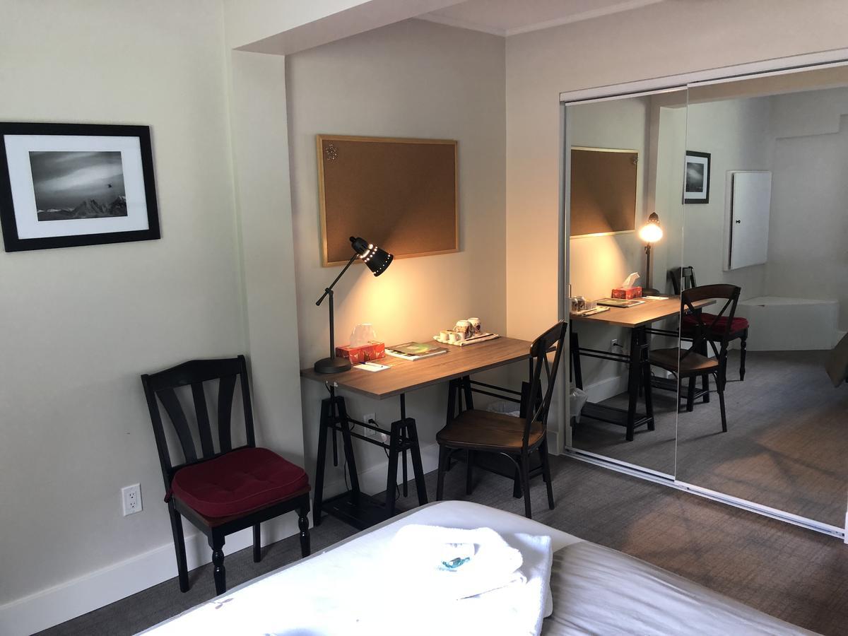 Bear Valley Guesthouse Stewart Εξωτερικό φωτογραφία
